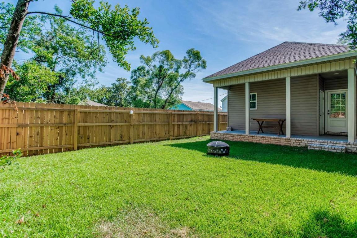 Beach Flow Bungalow-Mins To Downtown-Dining-Base Pensacola Eksteriør billede