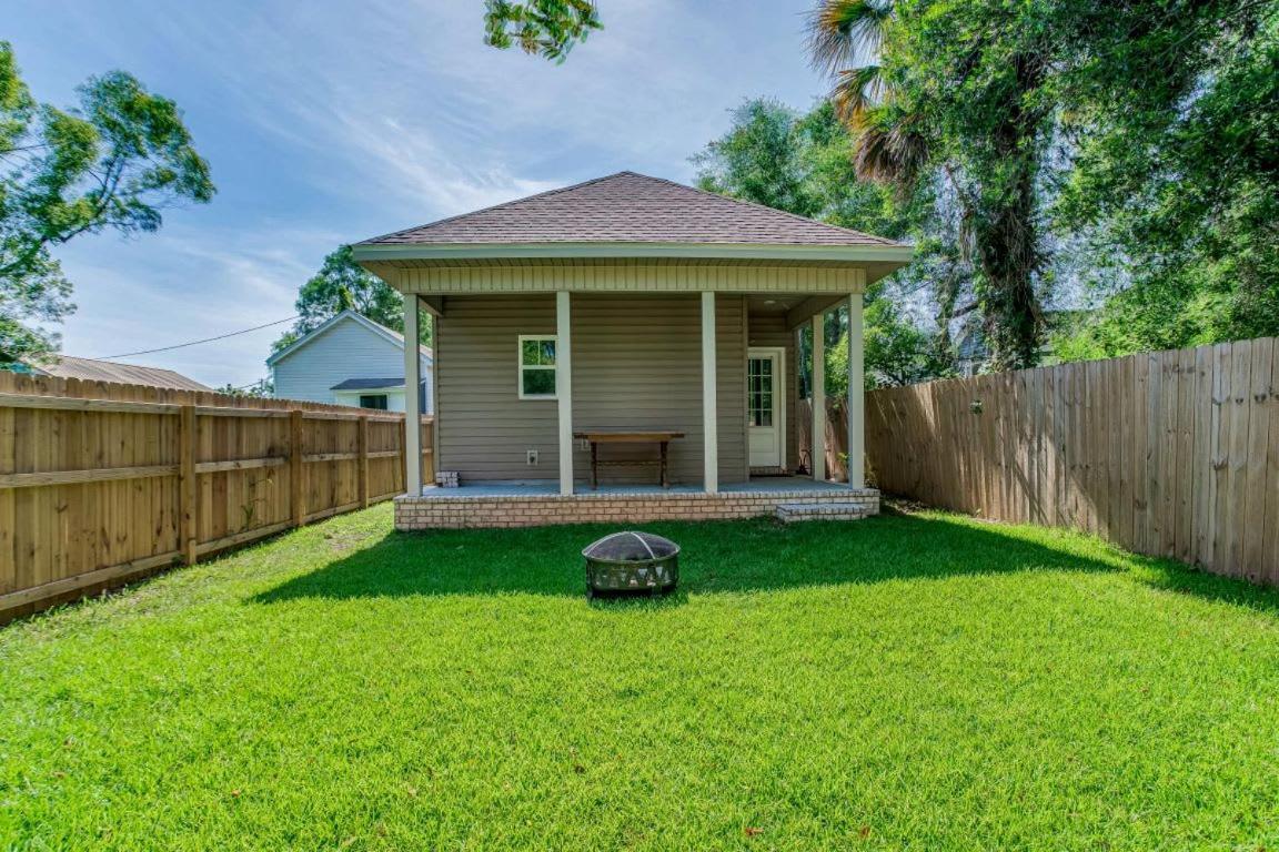 Beach Flow Bungalow-Mins To Downtown-Dining-Base Pensacola Eksteriør billede