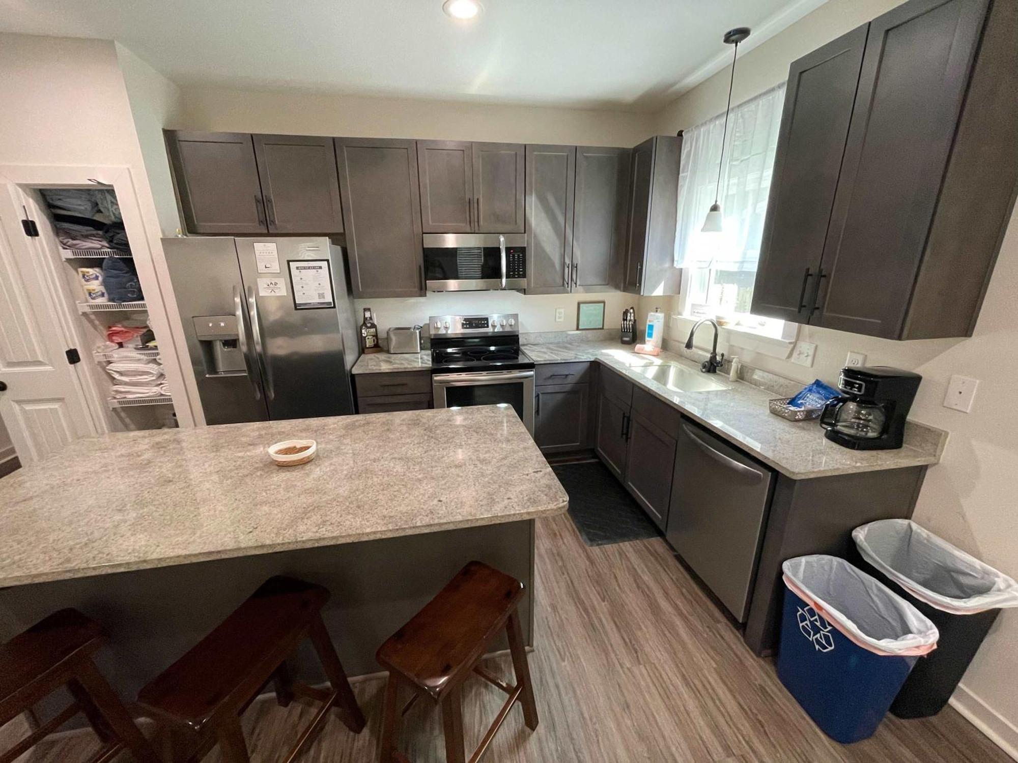 Beach Flow Bungalow-Mins To Downtown-Dining-Base Pensacola Eksteriør billede